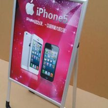 深圳宏圖廣告展示制品廠 專注筆記本炫彩貼與屏幕保護的專業設計服務